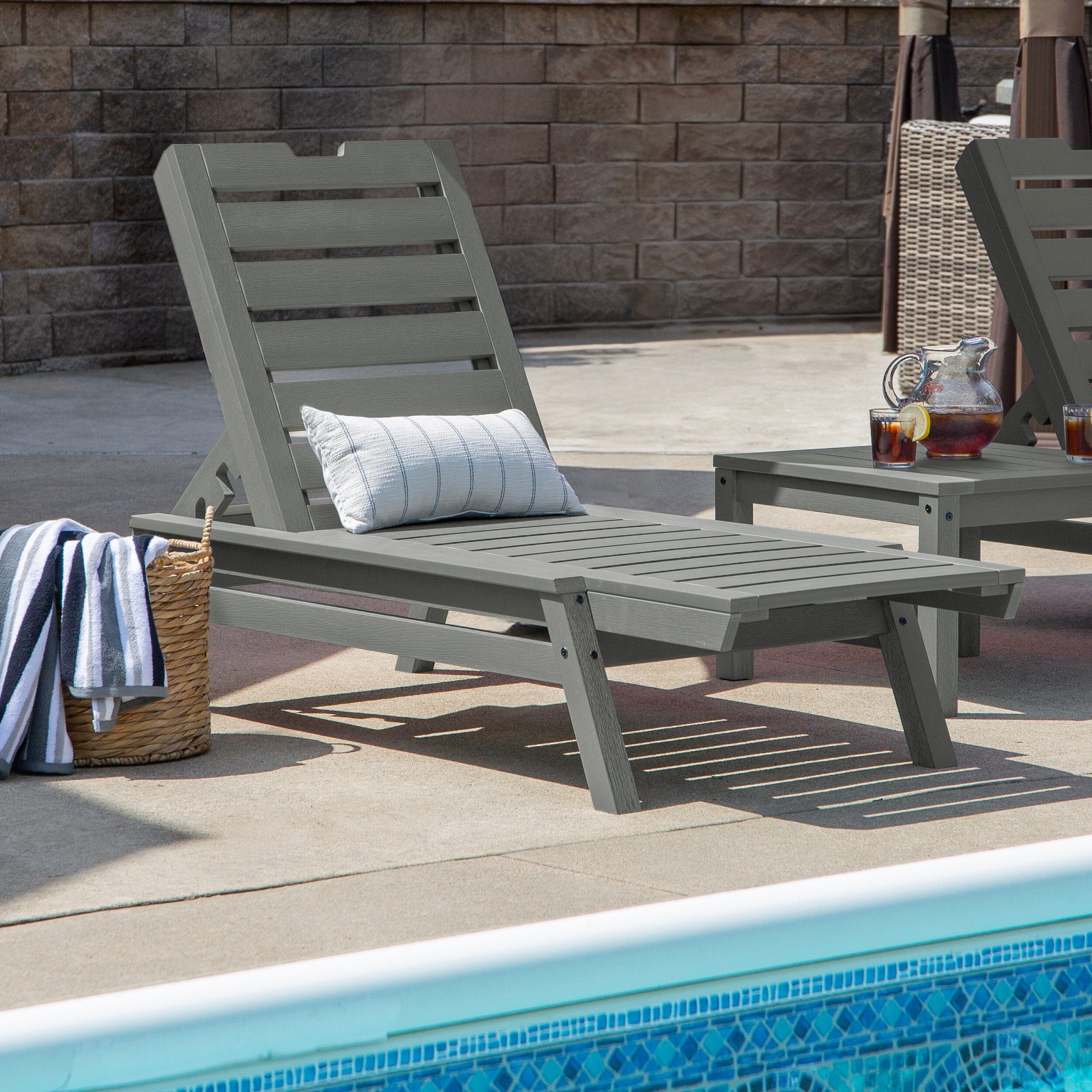 Crestone Chaise Lounge - Image 12