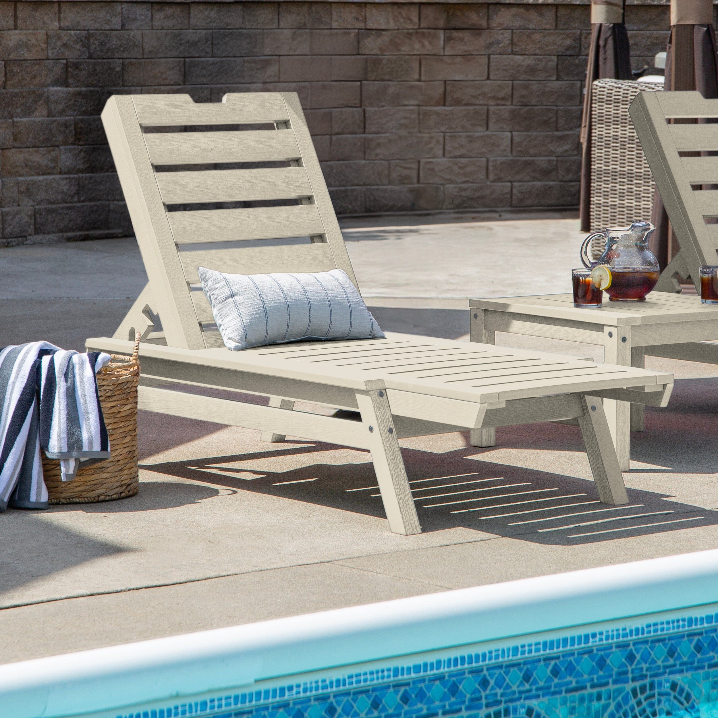 Crestone Chaise Lounge - Image 22