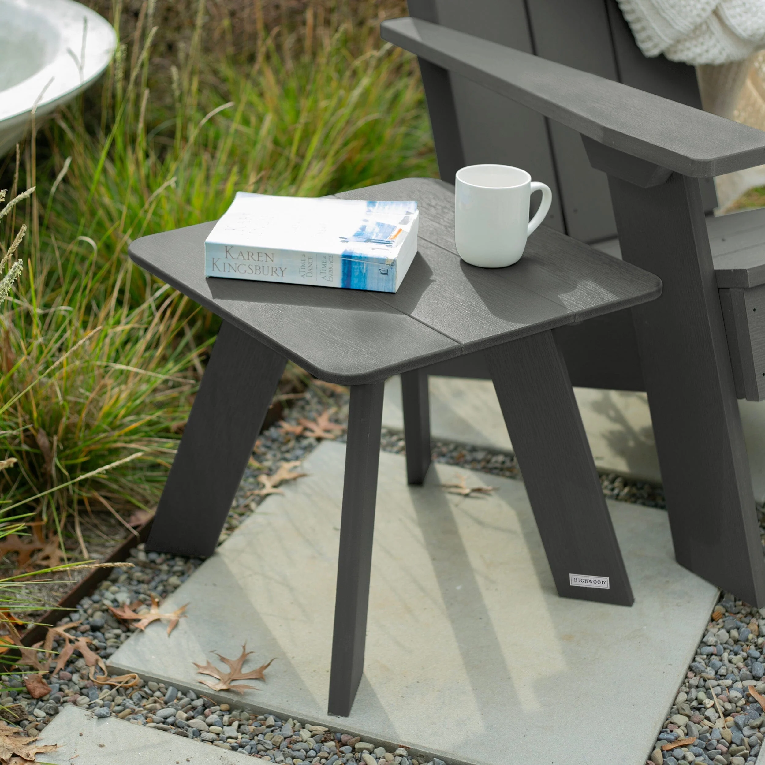 Italica Modern Side Table - Image 8