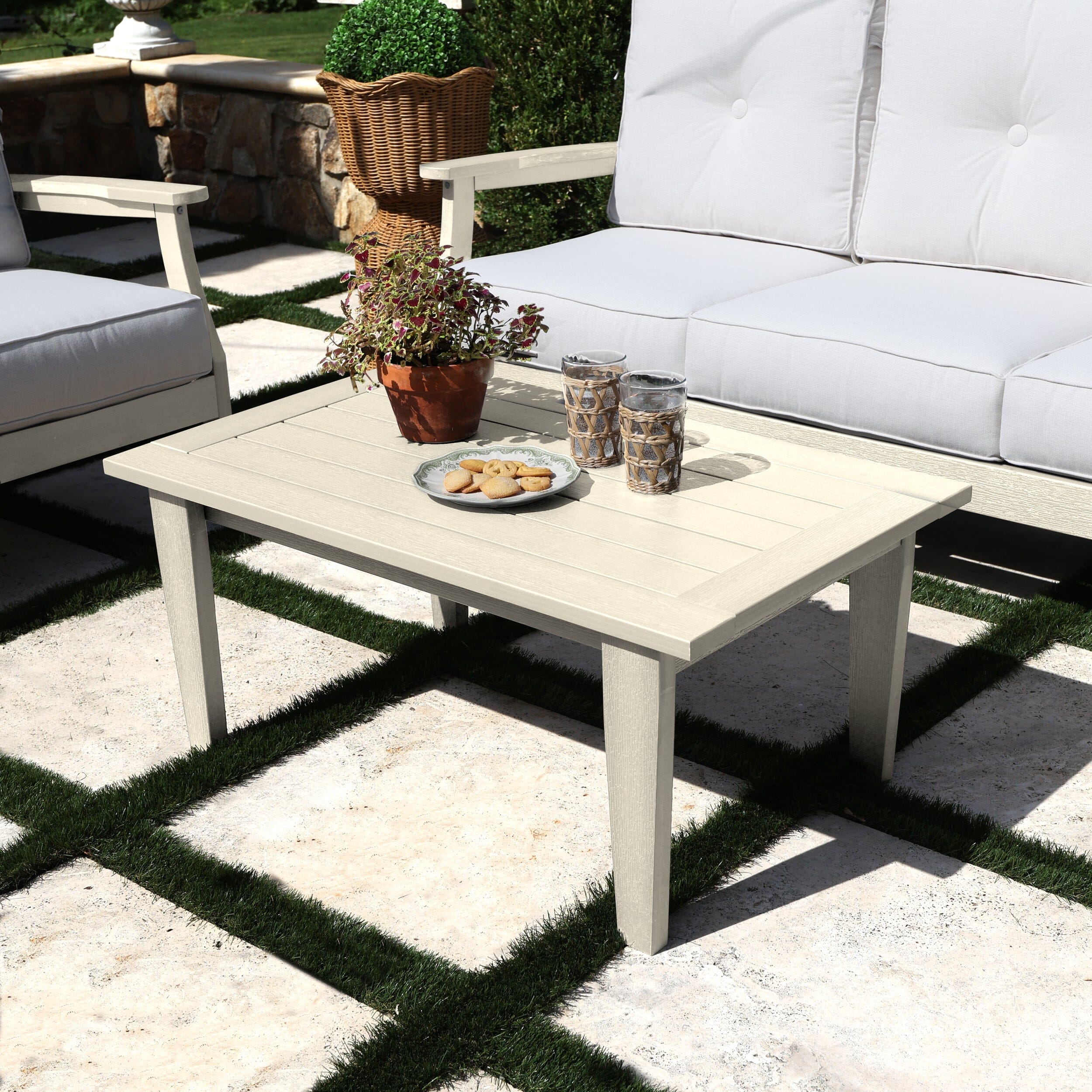 Lehigh Deep Seating Conversation Table - Image 9