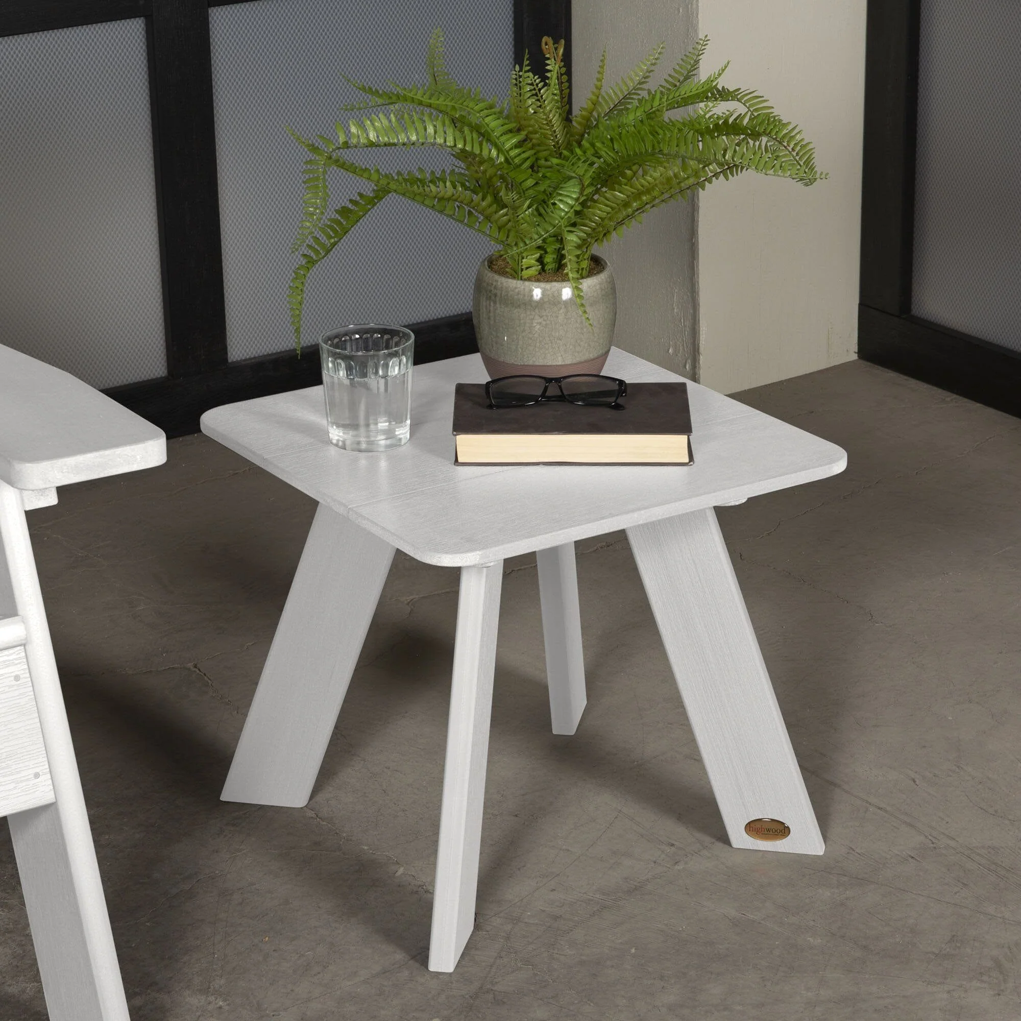 Refurbished Italica Modern Side Table - Image 11