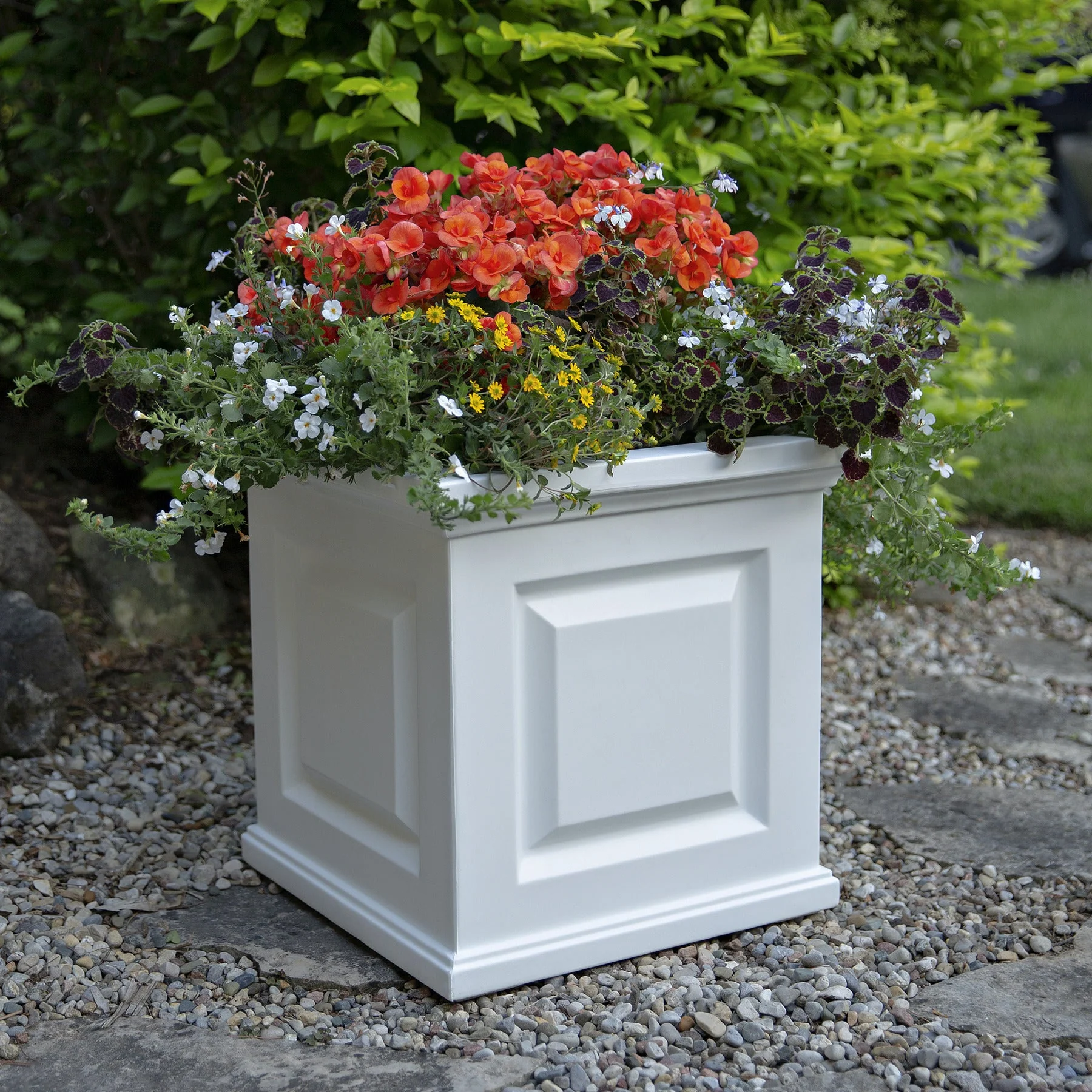 Windsor 16" x 16" Outdoor Planter - Image 7
